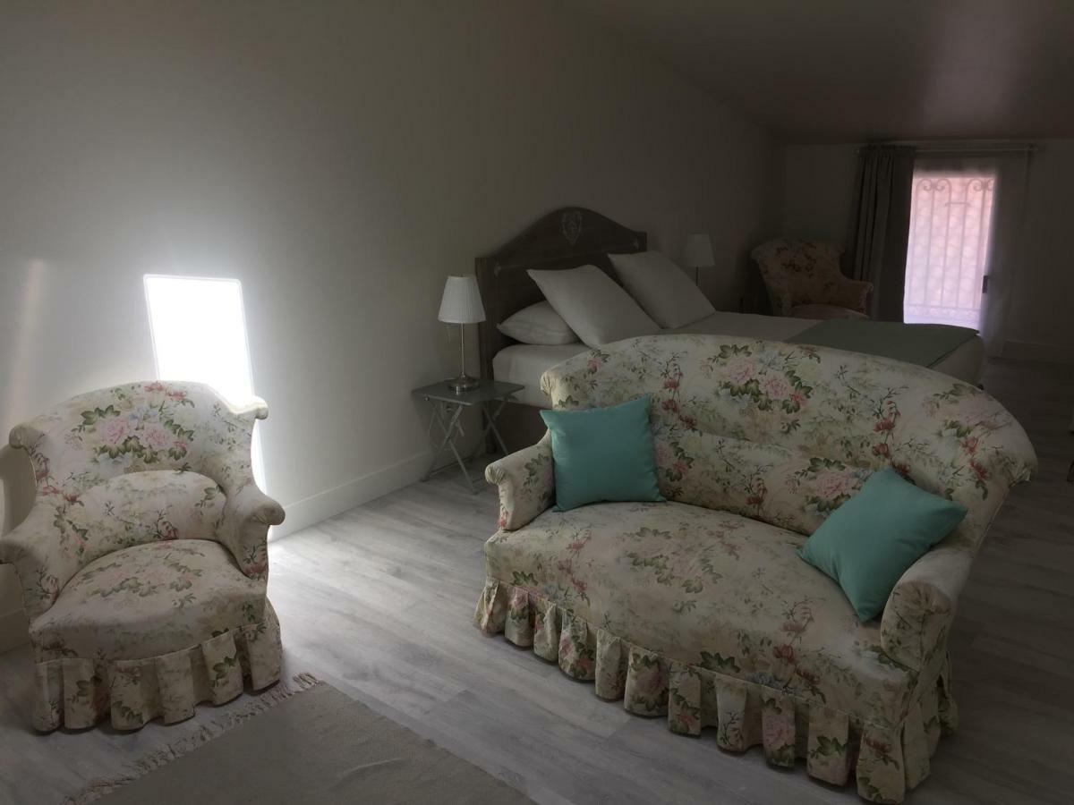 Domaine En Castanet Bed and Breakfast Caraman Eksteriør billede